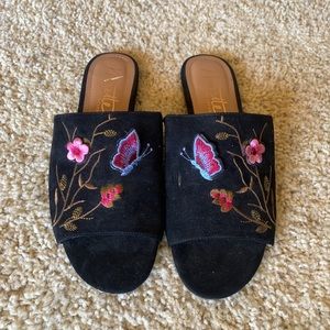 Floral mules